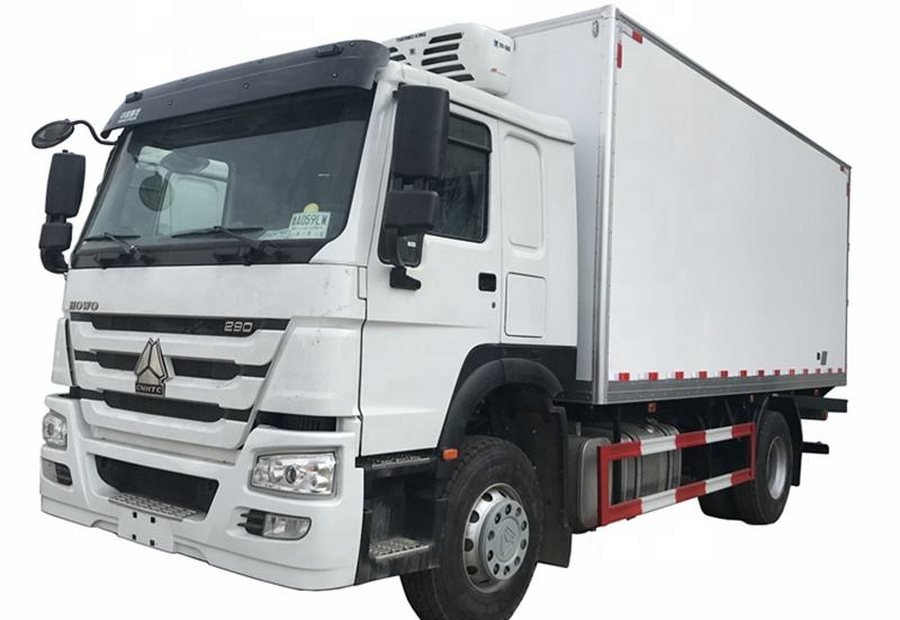 Dry Box Cargo Truck