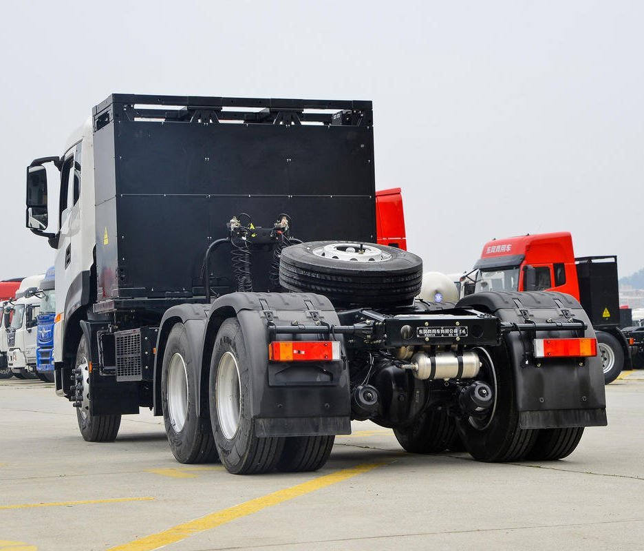 Electric Tractor Truck 6x4 photo 1