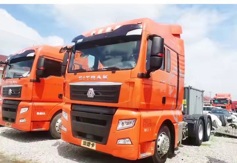 SHACMAN X3000 6x4 Tractor